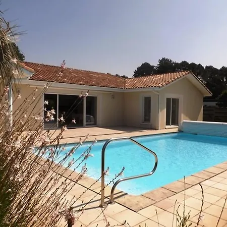빌라 Avec Piscine Et Climatisation - 8 Pers. - Fr-1-881-10 비엘-생-지롱