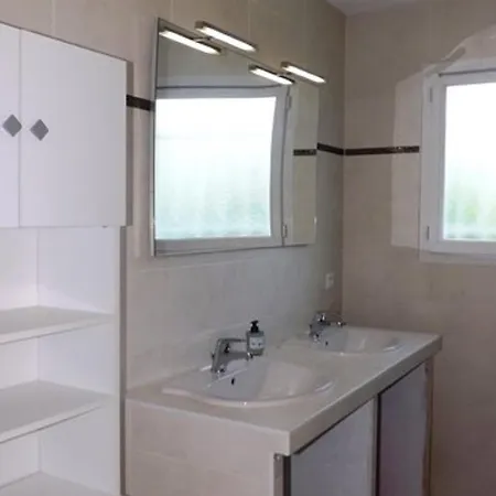 Avec Piscine Et Climatisation - 8 Pers. - Fr-1-881-10 비엘-생-지롱